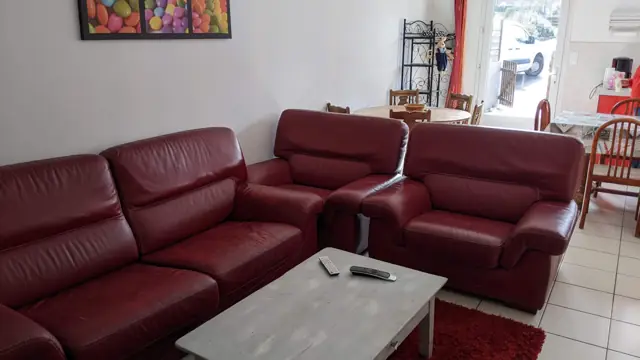 Salon avec canapés