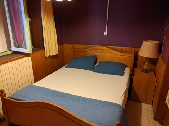 Chambre avec lit double