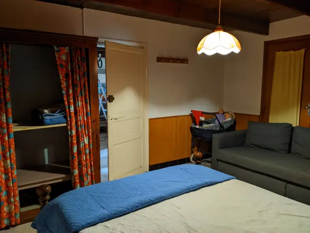 Chambre avec lit double